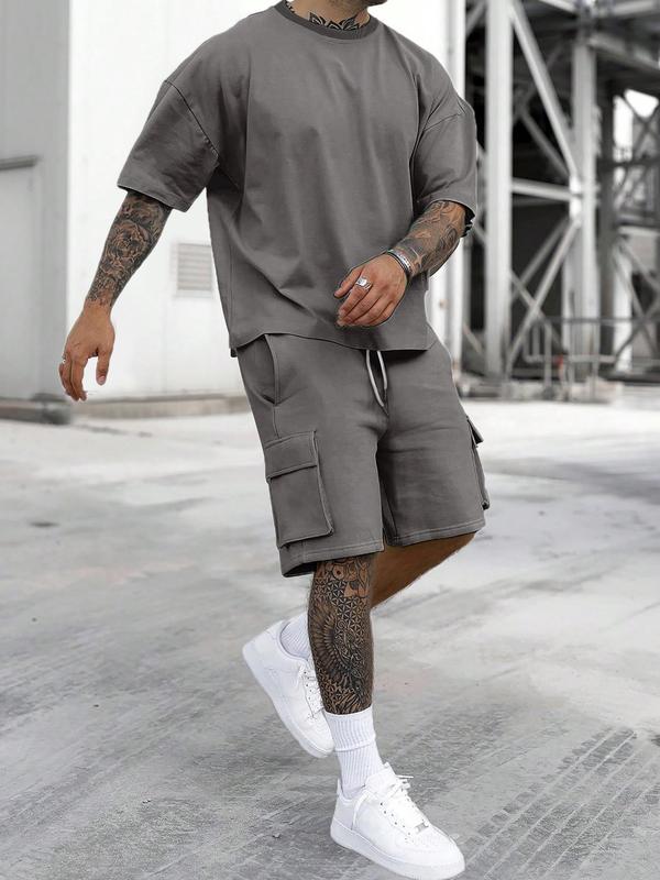Two-piece men lounge set oversized T-shirt with cargo pocket shorts