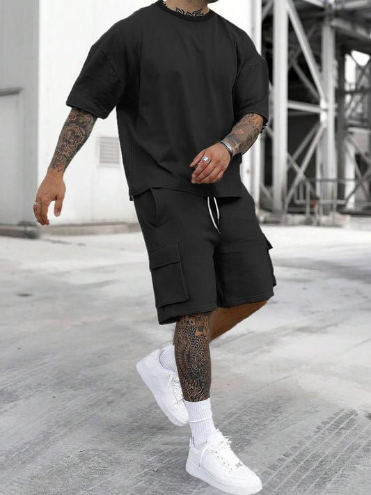 Men’s oversized cargo shorts and T-shirt set in neutral tones relaxed fit
